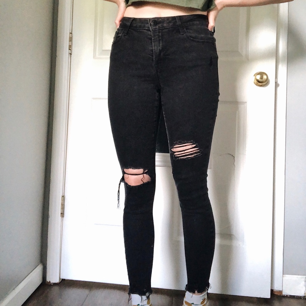 old navy mid-rise black skinny jeans, ripped knees